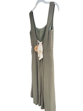 Essue Olive Green Sleeveless Midi Dress NWT